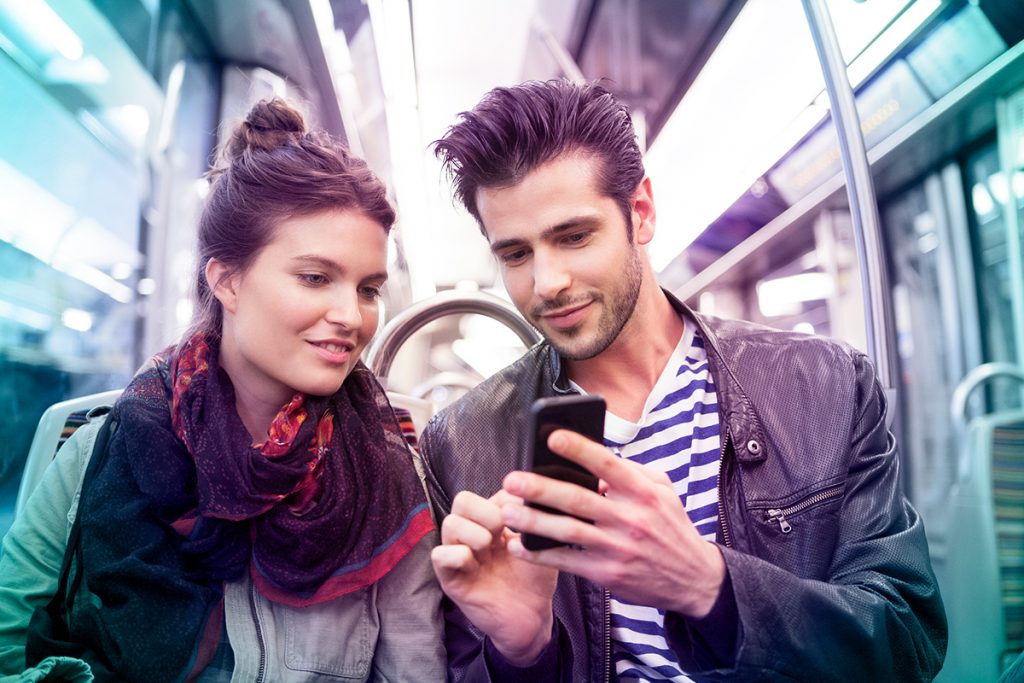 Couple - Tram - couverture 3G 4G - Nice