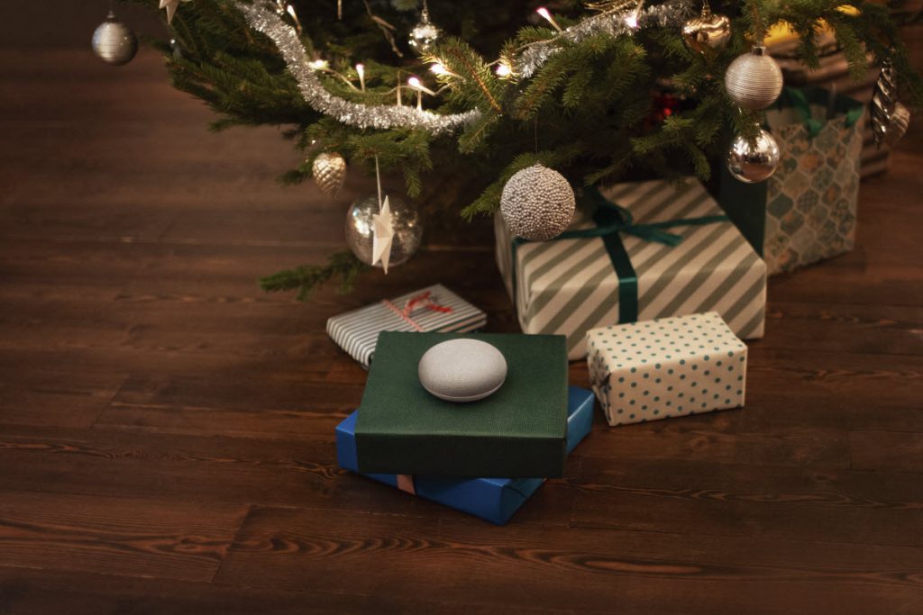 Google Nest Mini - sapin de Noël