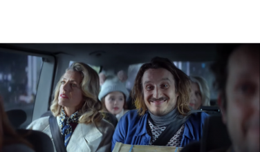 Famille en voiture - Noël 2020 - Publicité Bouygues Telecom - huîtres