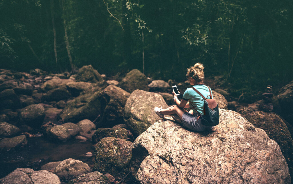 7 applis indispensables pour survivre en pleine nature